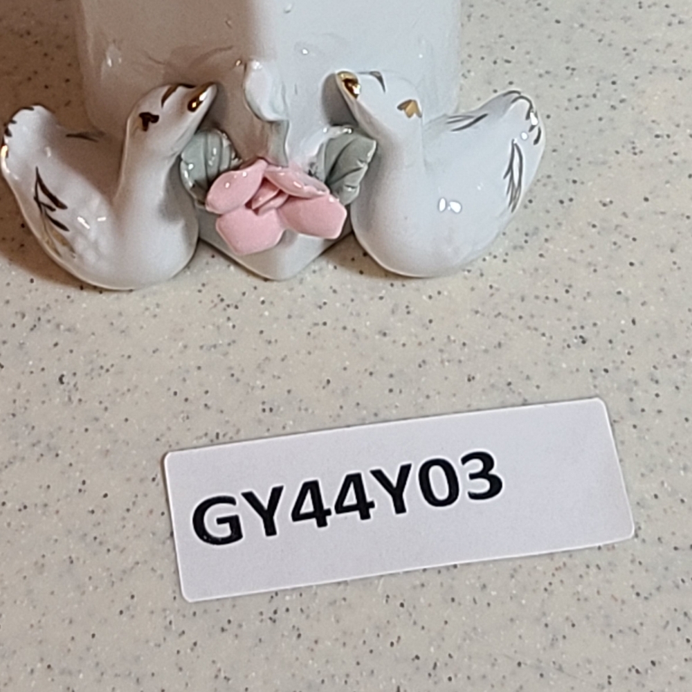 Vintage Ceramic Double White Swan With Pink Flower Trinket Holder 3" - Picture 4 of 16